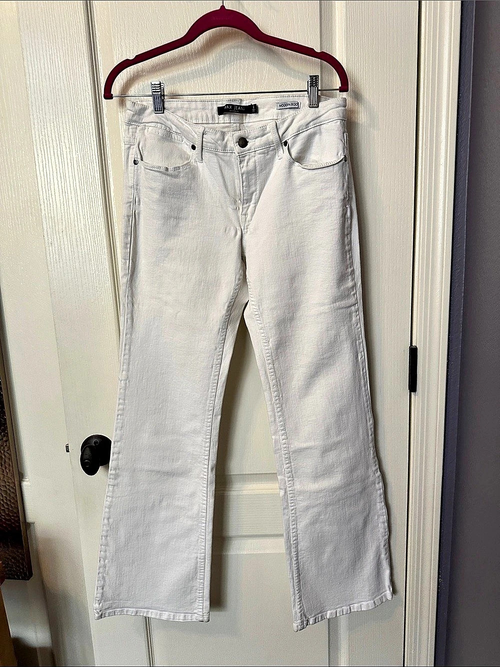Max Jeans Modern Boot White Bootcut Women’s Stretch Jeans